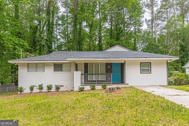 Building Photo - 2933 Port Royal Ln