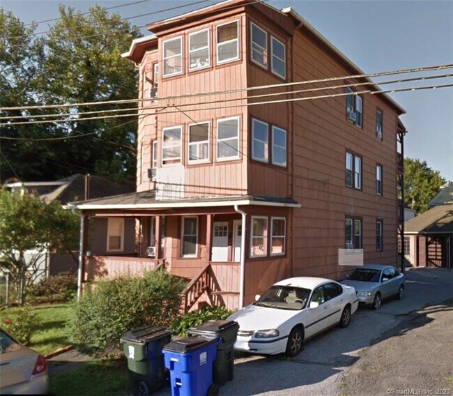 257 Fairchild Ave, Fairfield, CT 06825 House for Rent in Fairfield