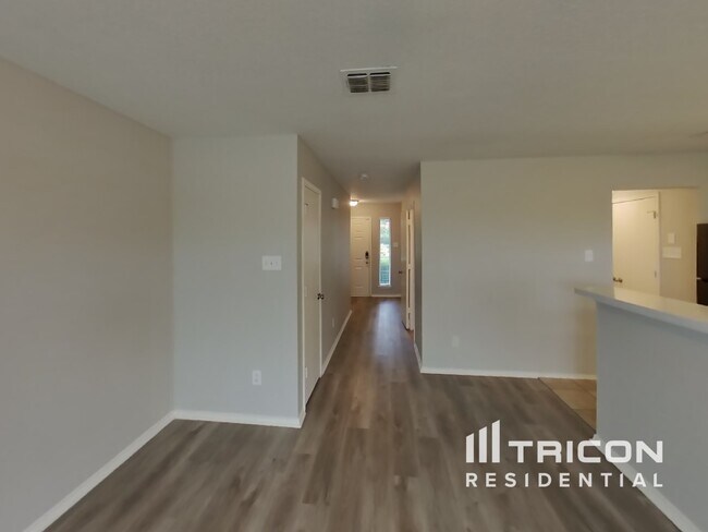 Foto del edificio - 1532 Pine Ln