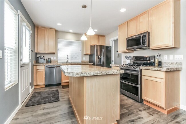 Foto del edificio - Beautiful Snoqualmie home available for mo...