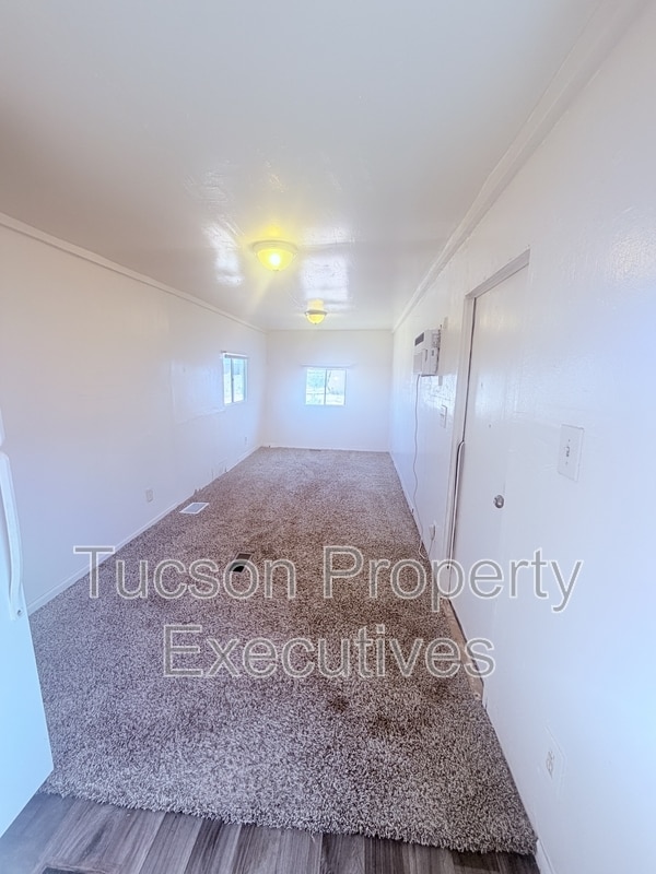 Building Photo - 1951 E Benson Hwy