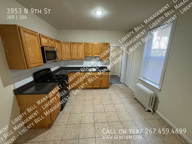 Building Photo - 3953 N 9th St