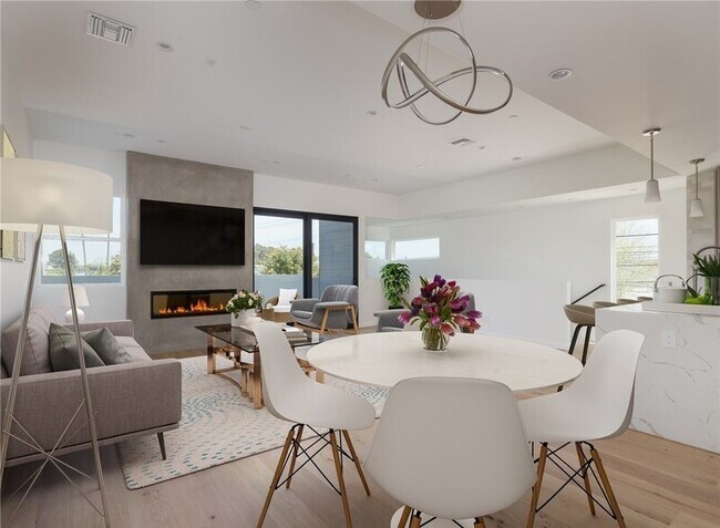 Foto del edificio - 617 Aviation Way