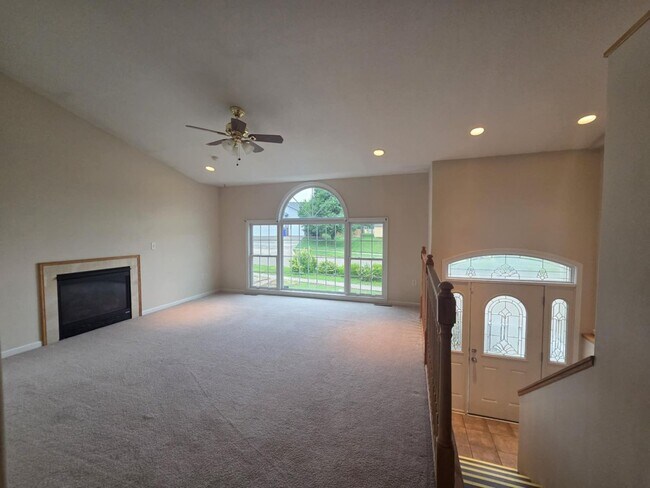 Building Photo - 601 Tallgrass