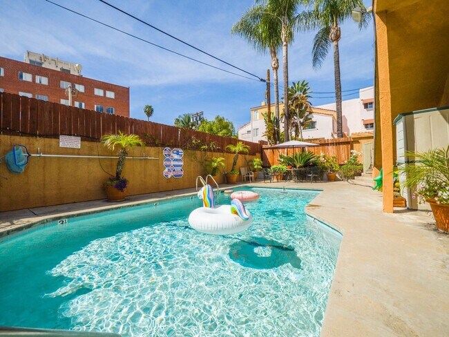 Foto del interior - 13952 Moorpark Ave
