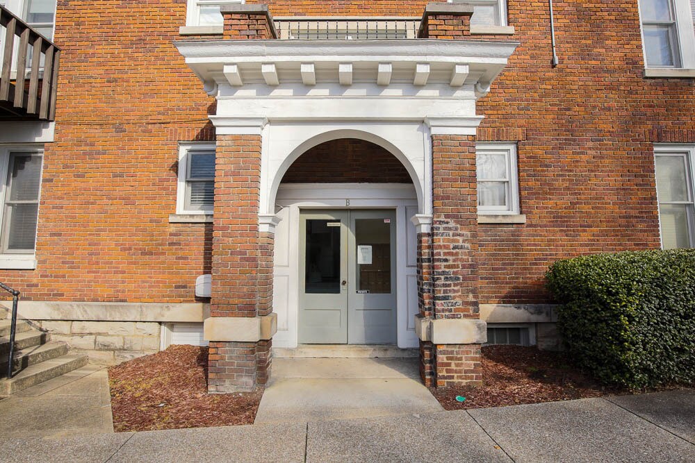 Foto principal - 2120 Belmont Blvd