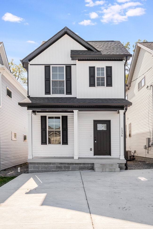 Building Photo - 1336 Plum St