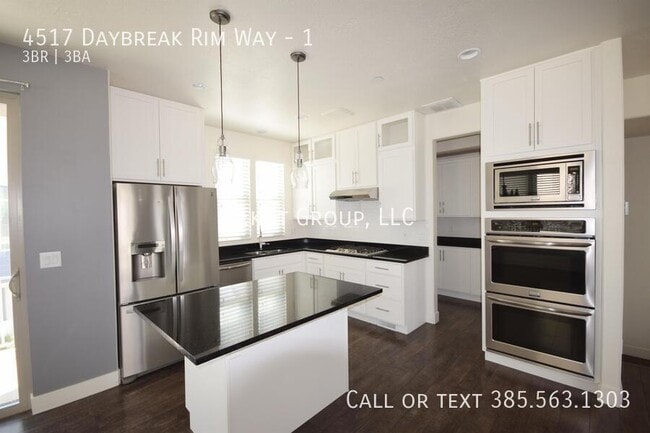 Photo - 4517 Daybreak Rim Way Townhome