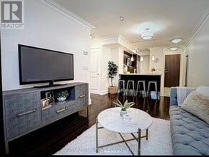 Building Photo - 650-650 Sheppard Ave E