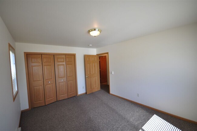 Building Photo - 4532 Arrowhead Dr