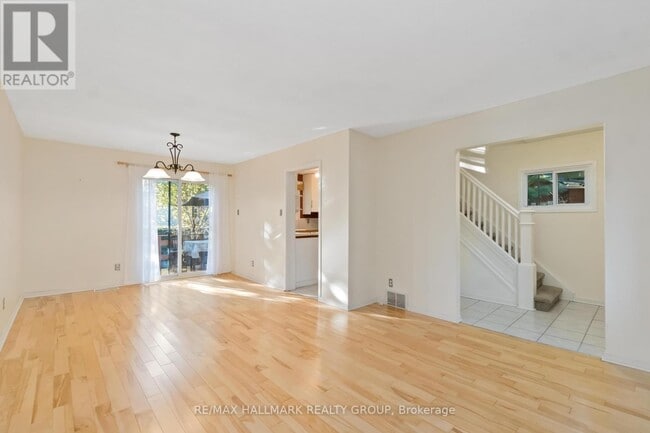 Building Photo - 3 Ashbury Pl