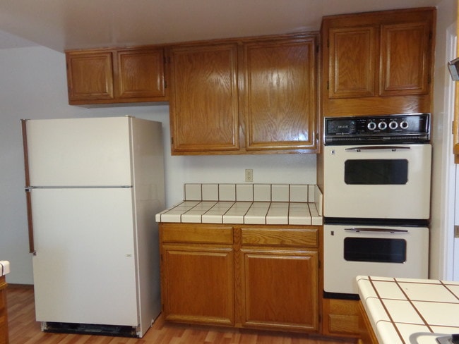 Building Photo - 419 Merlot Dr