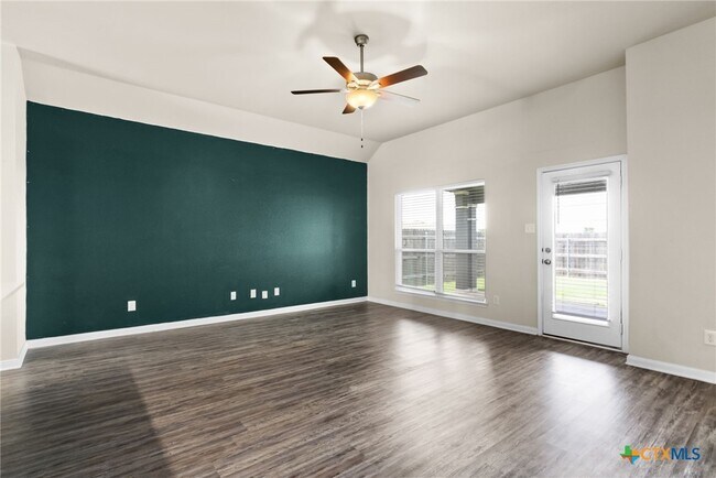 Foto del edificio - 1772 Lummus Dr