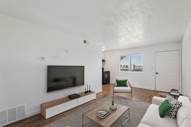 Interior Photo - Tallows at Peoria