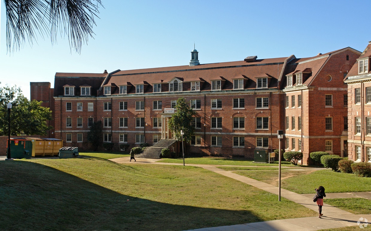Foto del edificio - Sampson Hall