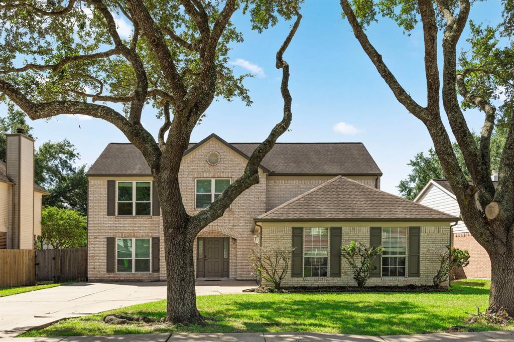Primary Photo - 622 Hawthorn Pl