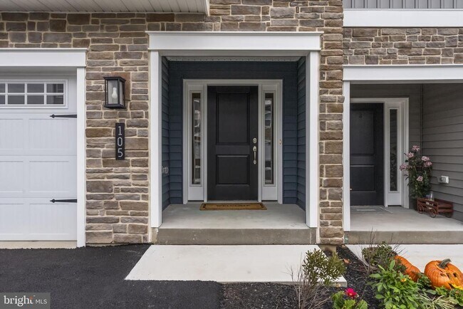 Foto del edificio - 105 Higher Rock Ct
