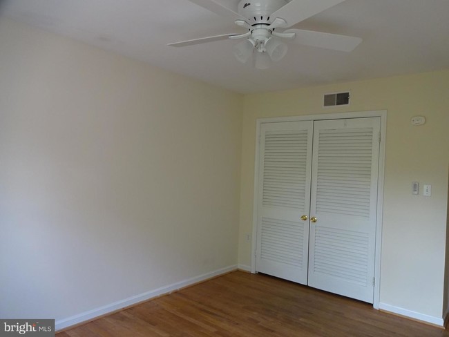 Building Photo - 6328 Golf Course Square