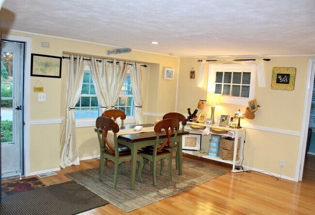 Foto del edificio - 7 Wallwind Dr