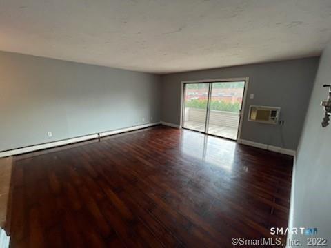 Foto del edificio - 565 Talcottville Rd
