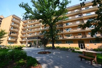 Building Photo - Wilmot Park Plaza