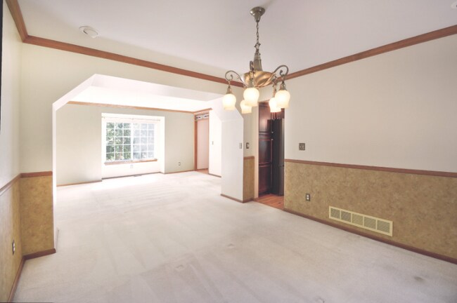 Foto del edificio - 5760 Daltry Ln