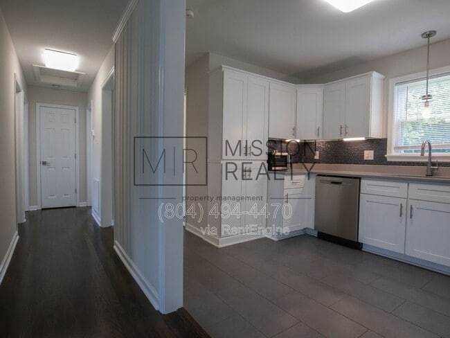Foto del edificio - 5205 Scott St