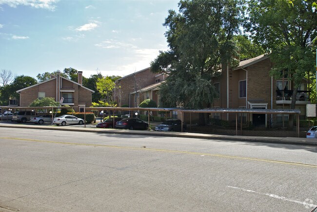 Foto del edificio - Creekside Condominiums