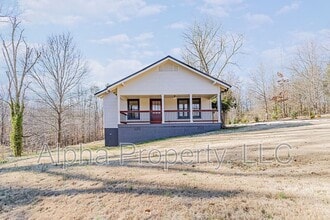 Building Photo - 511 Mountain Creek Rd