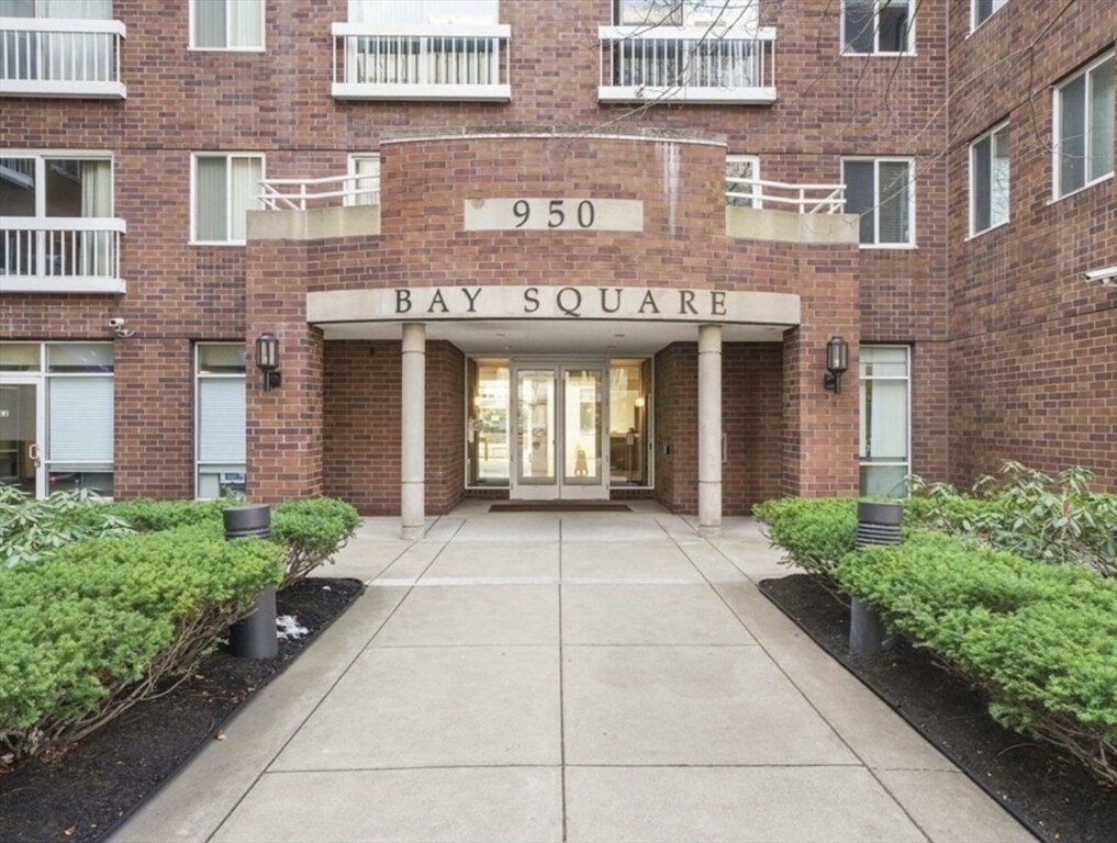 Foto principal - 950 Massachusetts Ave