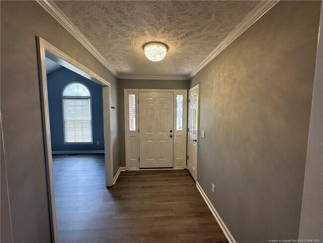 Foto del edificio - 3521 Harrisburg Dr