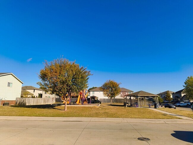 Foto del edificio - 1540 Chama Dr