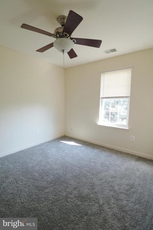 Building Photo - 9603 Button Buck Cir