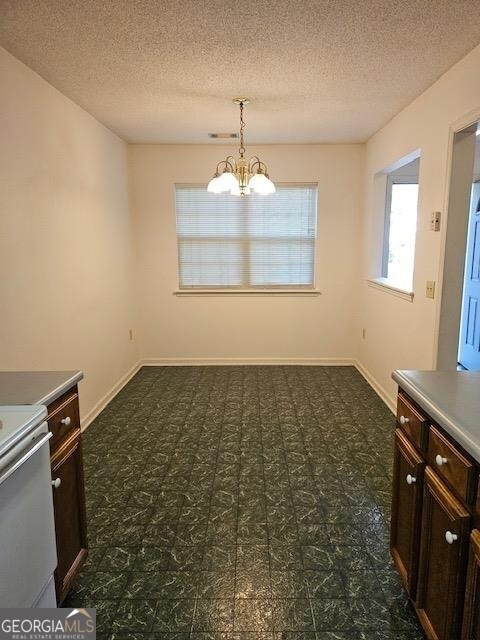 Foto del edificio - 4325 Country Club Rd