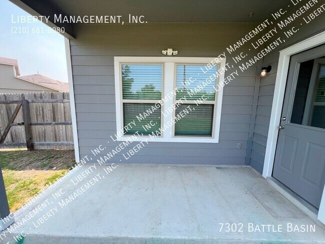 Building Photo - 4 Bed 2.5 Bath 2125 sq ft Home on a Cul-de...