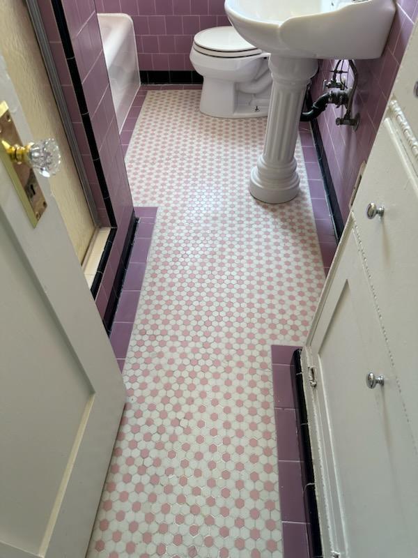 Foto principal - 455 N Sycamore Ave