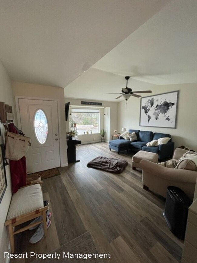 Foto del edificio - 3 br, 2.5 bath House - 3233 N 13th St