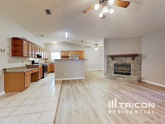 Building Photo - 2166 Aspen Ridge Drive Jacksonville FL