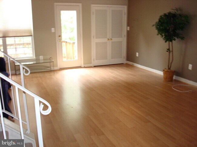 Building Photo - 8708 Aspen Grove Ct