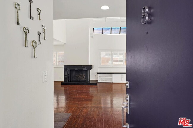 Building Photo - 11915 Gorham Ave