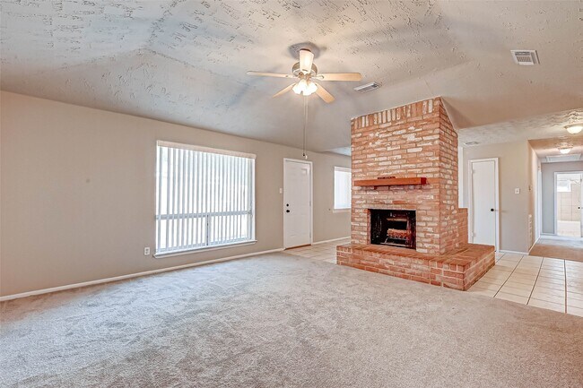 Foto del edificio - 24130 Silversmith Ln