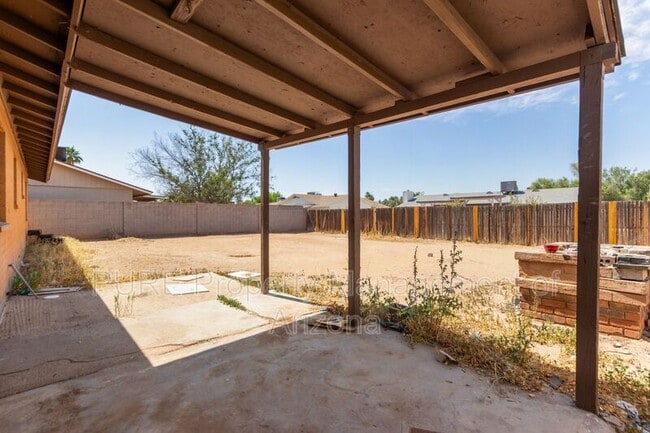 Building Photo - 1226 W Nopal Pl