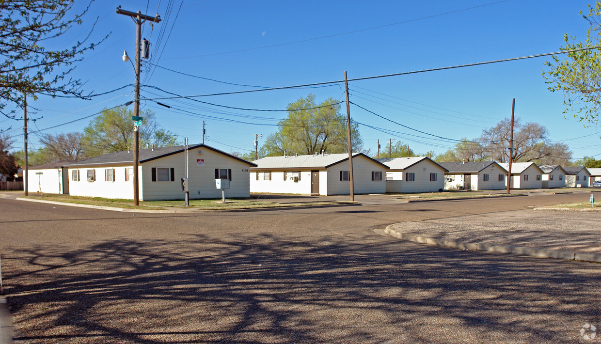 Primary Photo - Galaxy Apartments