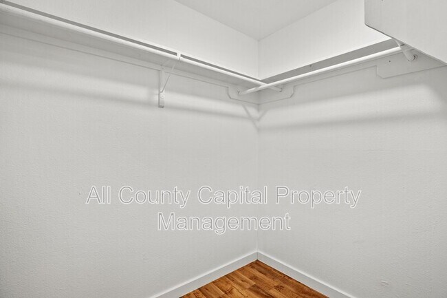 Foto del edificio - 502 W 35th St