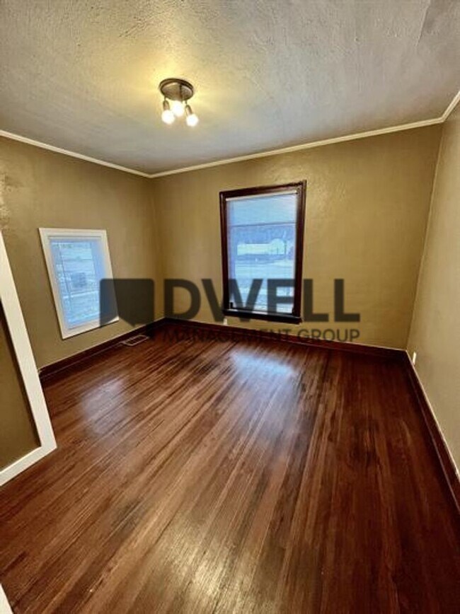 Building Photo - 403 10th Street Northwest, Austin, MN 55912