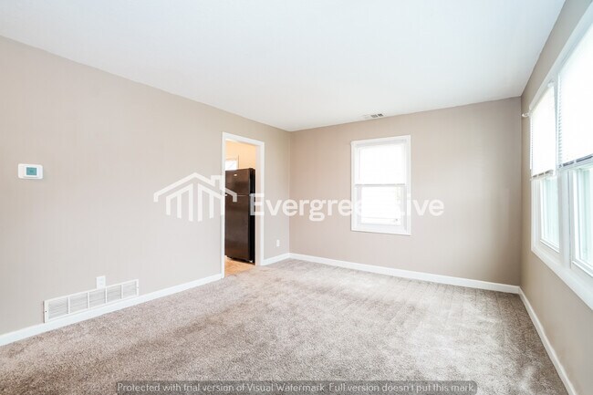 Foto del edificio - 2365 Lindale Rd