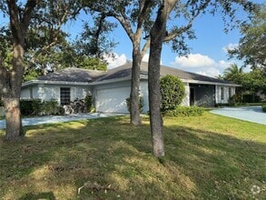 Building Photo - 13501 SW 104th Ave