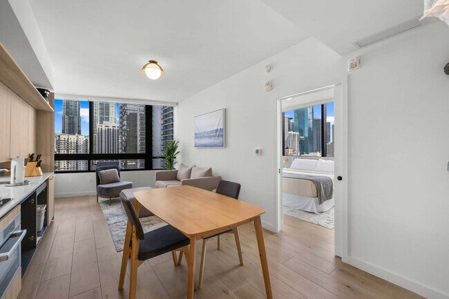 Foto del edificio - 225 N Miami Ave