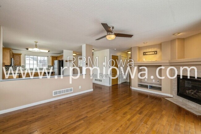 Foto del edificio - 9315 Kingman Dr