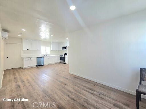 Building Photo - 9404 E Zamora Ave